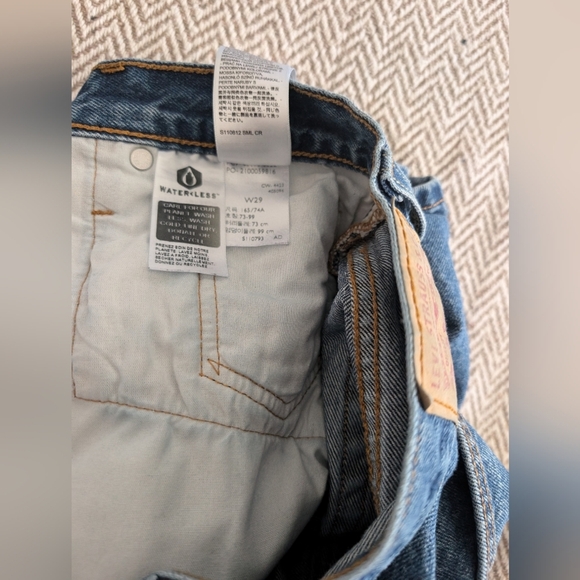 Levi's Women's Blue Jean Shorts - Picture 5 of 7